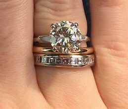 Выбираем золотое кольцо: желтое золото или белое?